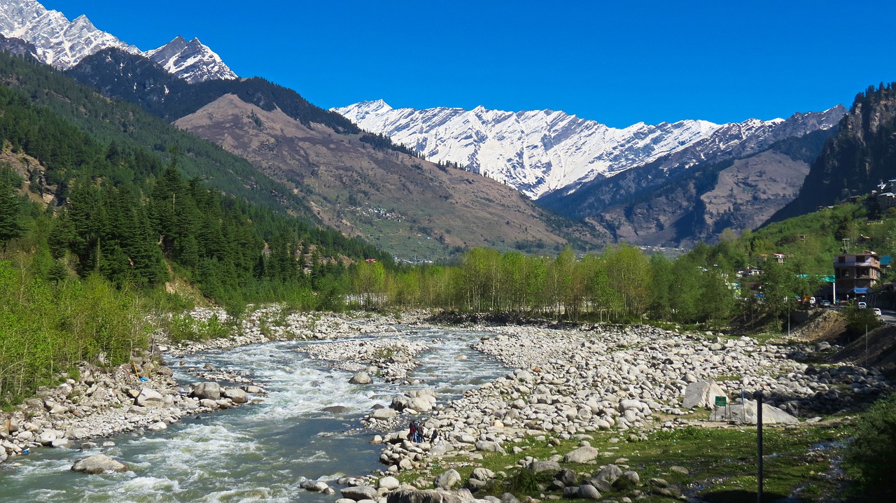 Manali Himachal Pradesh India  - RonMitra2000 / Pixabay